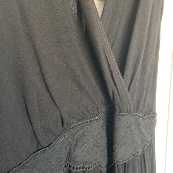 Francesca’s Collection Little Black Dress (size xsmall) - Picture 5 of 5